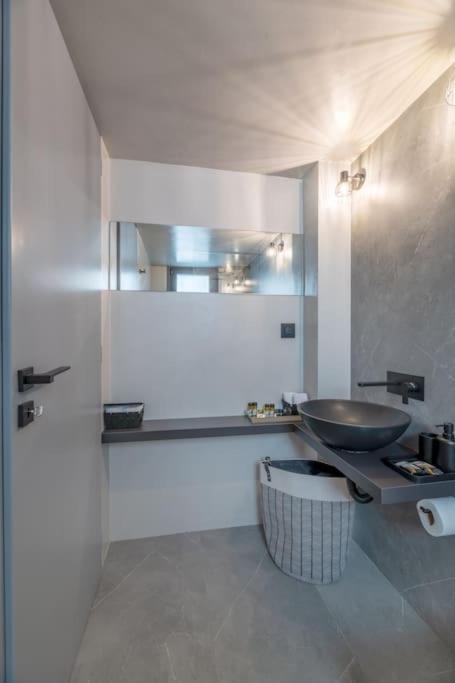 The Hostmaster Le Privilege Elegance Flat Atene Esterno foto